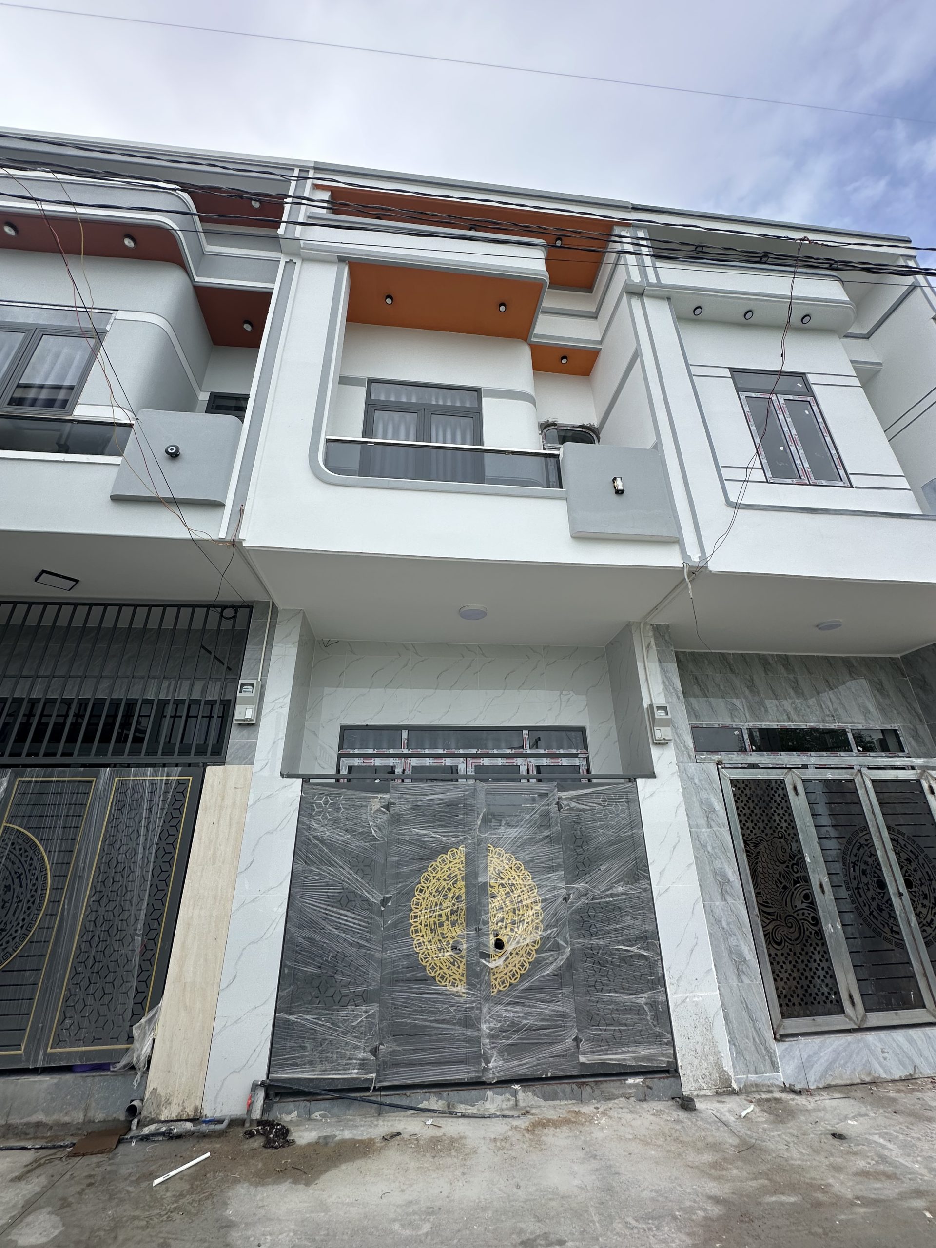 NHÀ ĐỒNG SỞ HỮU, 1ty450, 1 nhà 1 sổ đỏ